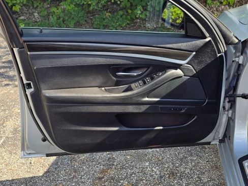 Used 2014 BMW 535i xDrive Sedan AWD/4WD image 10