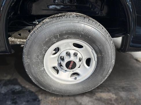 New 2026 GMC Savana 2500 w/ Driver Convenience Package image 9