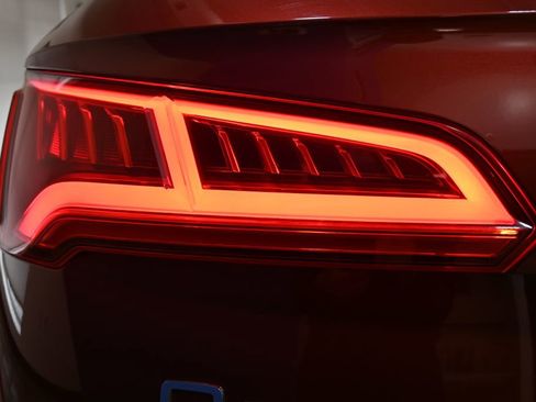 Used 2018 Audi Q5 2.0T Premium Plus w/ Premium Plus Package image 31