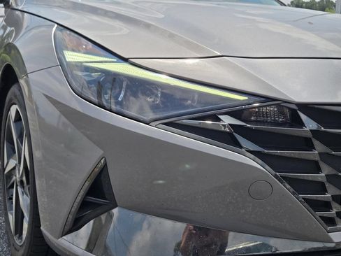 Certified 2023 Hyundai Elantra Limited FWD image 2
