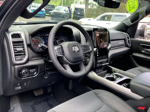 Used 2025 RAM 1500 Big Horn AWD/4WD image 15