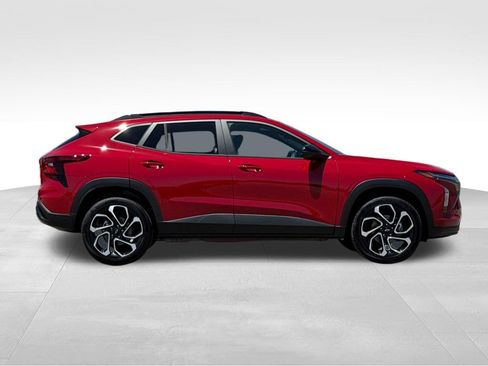 New 2026 Chevrolet Trax RS w/ Driver Confidence Package FWD image 6