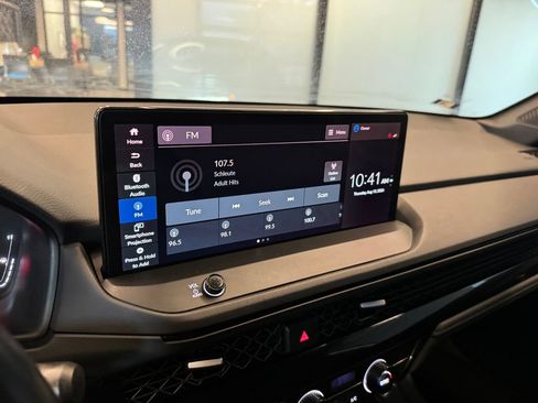 Used 2023 Honda Accord Sport image 12
