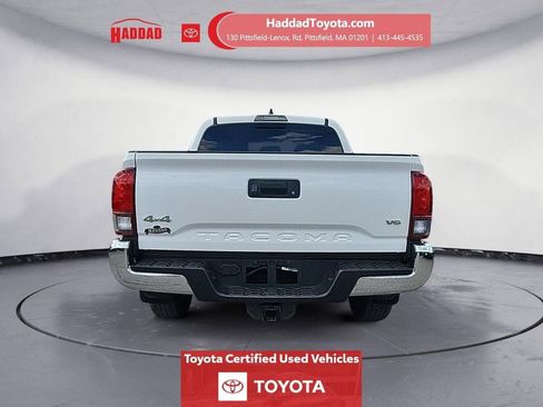 Certified 2023 Toyota Tacoma SR5 AWD/4WD image 4
