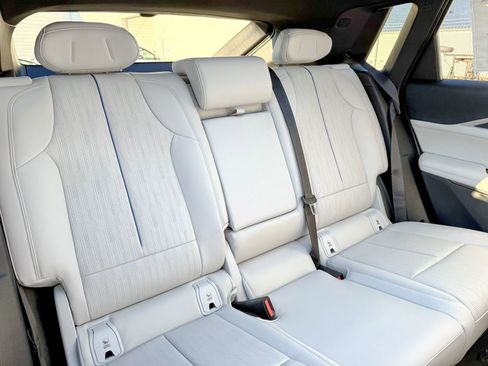 New 2026 Cadillac Lyriq Luxury image 10