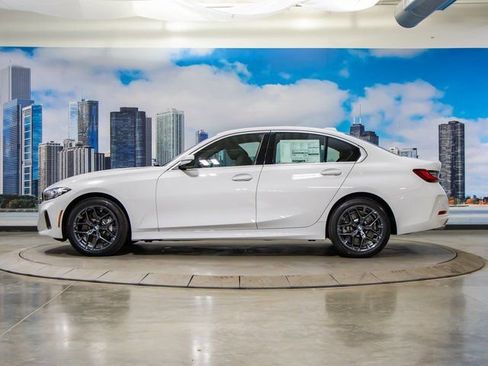 Used 2025 BMW 330i xDrive Sedan w/ M Sport Package image 6