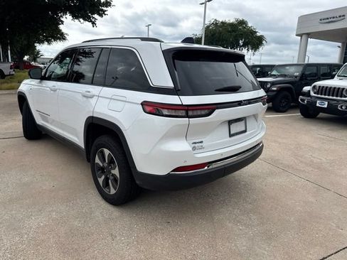 Used 2022 Jeep Grand Cherokee Limited 4xe w/ Luxury Tech Group II AWD/4WD image 8
