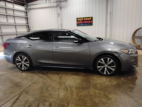 Used 2017 Nissan Maxima 3.5 SL image 2