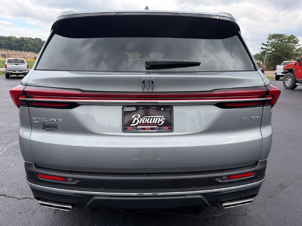 Used 2025 Buick Enclave Preferred AWD/4WD image 6