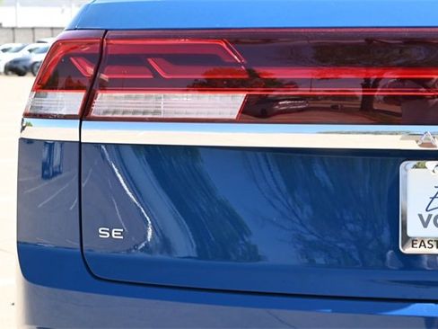 New 2025 Volkswagen Atlas Cross Sport SE image 6