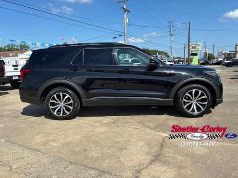 Used 2025 Ford Explorer ST-Line AWD/4WD image 28