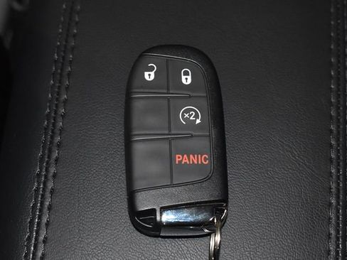 New 2025 Jeep Compass Trailhawk w/ Sun & Sound Group image 23