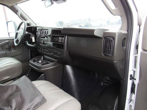 Used 2024 Chevrolet Express 3500 w/ Power Convenience Package image 14