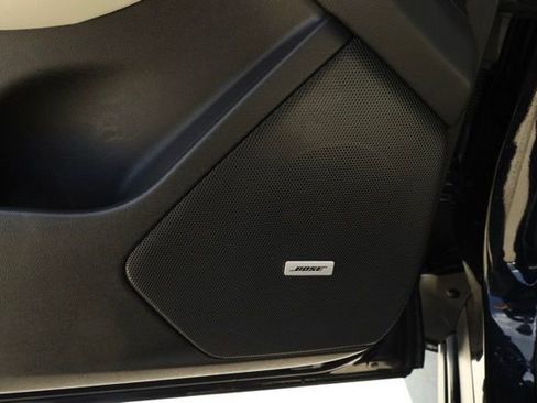 Used 2022 Cadillac XT6 Sport w/ Technology Package image 29