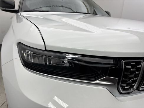 Used 2025 Jeep Grand Cherokee L Summit w/ MOPAR Finishing Package image 18