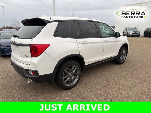 Used 2023 Honda Passport EX-L image 3