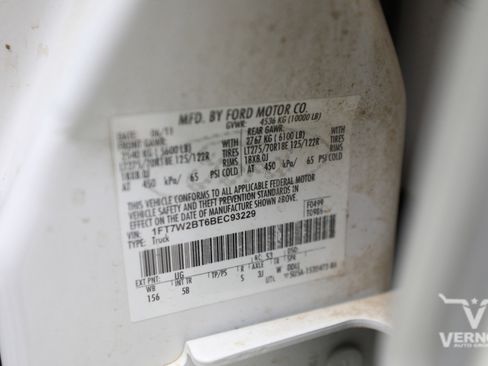 Used 2011 Ford F250 Lariat w/ Lariat Interior Pkg image 14