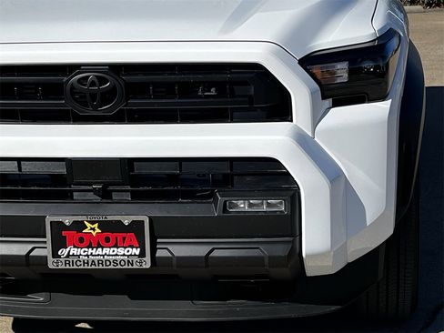 New 2026 Toyota 4Runner SR5 image 8