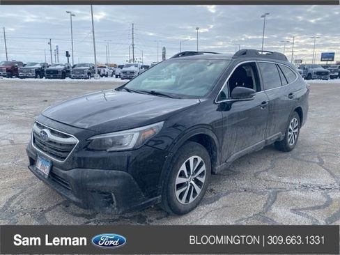 Used 2022 Subaru Outback Premium image 1