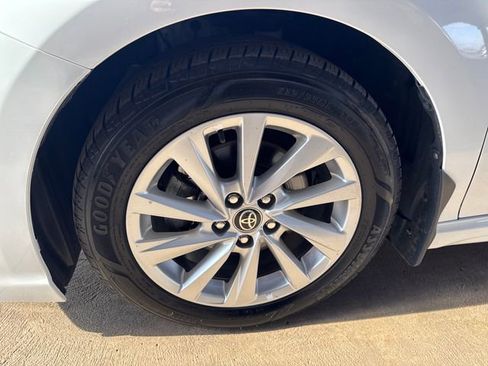 Used 2024 Toyota Camry SE image 26