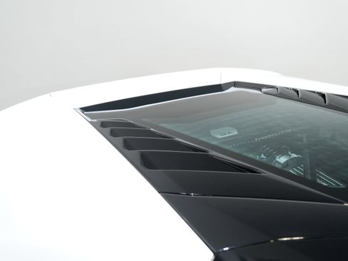 Used 2015 Lamborghini Huracan LP 610-4 image 15