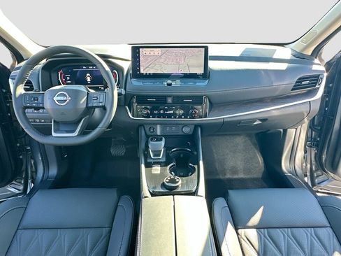 New 2026 Nissan Rogue Platinum w/ Platinum Premium Package image 3