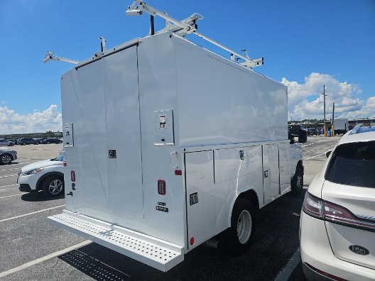 Used 2024 Ford E-350 and Econoline 350 Super Duty w/ Power Windows & Locks Group RWD image 3