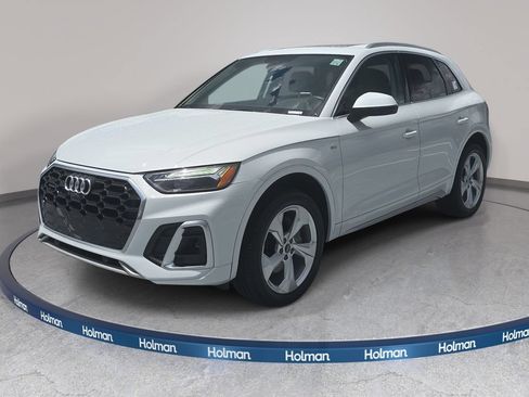 Used 2023 Audi Q5 2.0T Premium Plus w/ Premium Plus Package AWD/4WD image 1