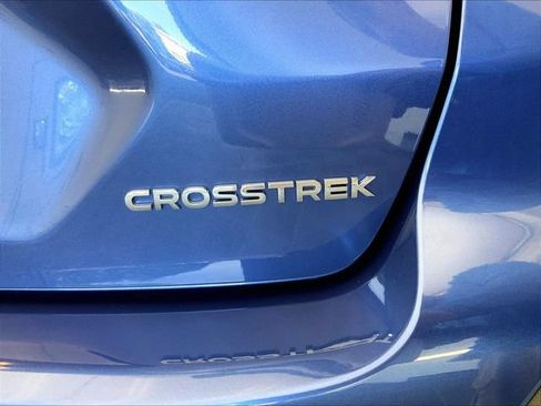 Used 2025 Subaru Crosstrek 2.5i Premium AWD/4WD image 18