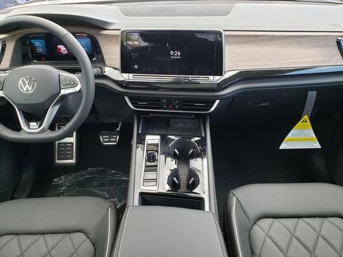 New 2026 Volkswagen Atlas SEL Premium R-Line AWD/4WD image 9