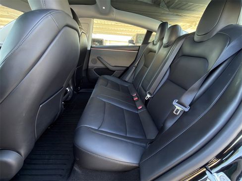 Used 2025 Tesla Model 3 Long Range image 23