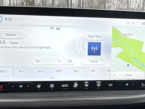 Certified 2023 Ford Escape Platinum image 23