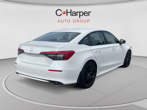 Used 2024 Honda Civic Sport image 3