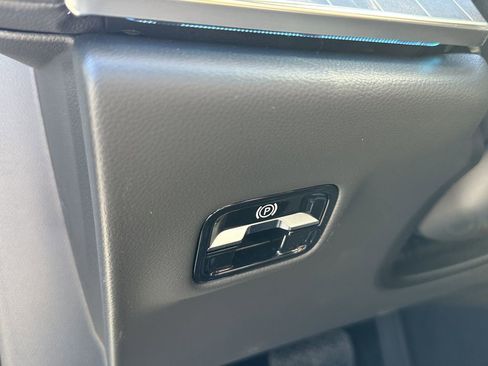 New 2026 Mercedes-Benz E 350 Sedan image 36