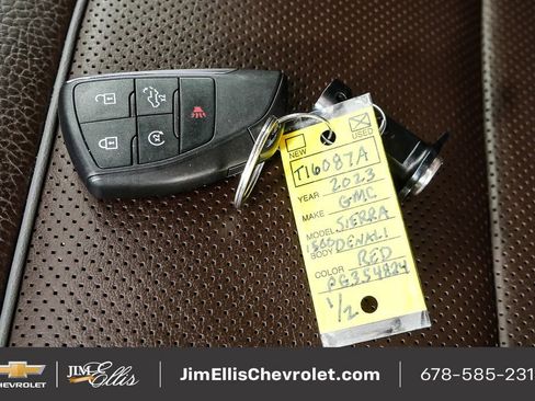 Used 2023 GMC Sierra 1500 Denali w/ Technology Package image 37