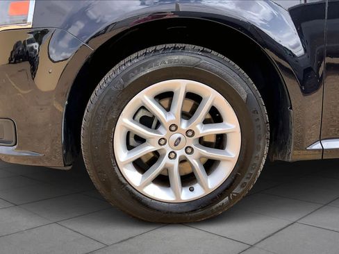 Used 2019 Ford Flex SE FWD image 11