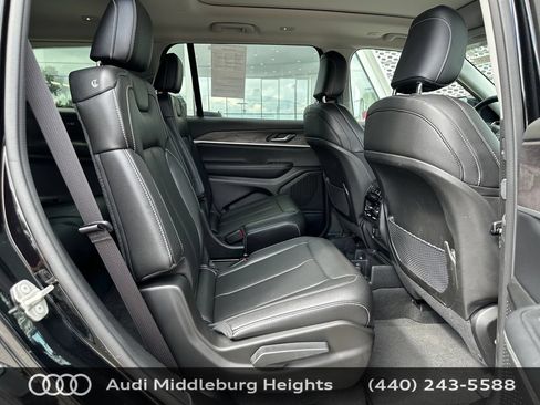 Used 2023 Jeep Grand Cherokee L Limited w/ Trailer Tow Group (B) AWD/4WD image 39