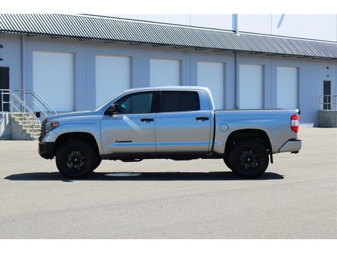 Used 2017 Toyota Tundra Limited image 2