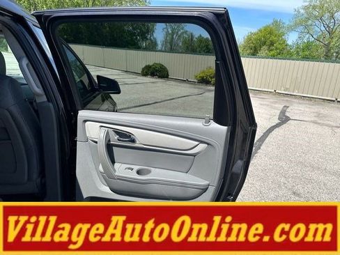 Used 2017 Chevrolet Traverse LS AWD/4WD image 34