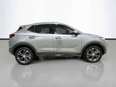 Used 2022 Buick Encore GX Essence FWD image 9