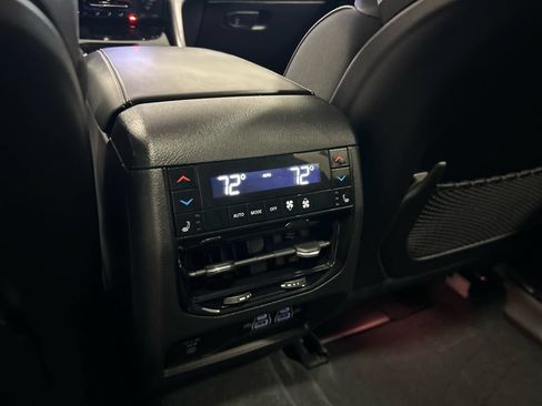 Used 2023 Jeep Grand Cherokee L Overland w/ Advanced Protech Group III AWD/4WD image 31