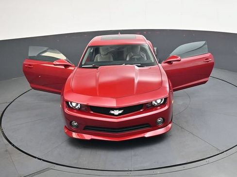 Used 2013 Chevrolet Camaro LT RWD image 36