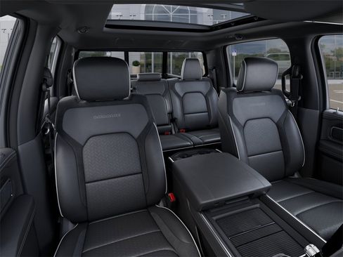 New 2025 RAM 1500 Laramie image 31