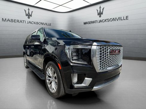 Used 2023 GMC Yukon XL Denali image 7
