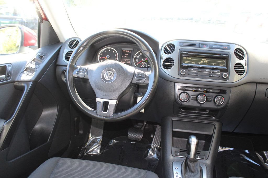 Used 2014 Volkswagen Tiguan S FWD image 14