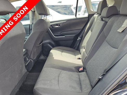 Used 2022 Toyota RAV4 XLE image 6