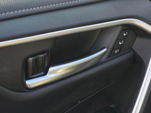 Used 2025 Toyota RAV4 Limited w/ Advanced Technology Package image 38