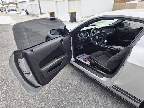 Used 2011 Ford Mustang Coupe w/ 101A Rapid Spec Order Code image 17