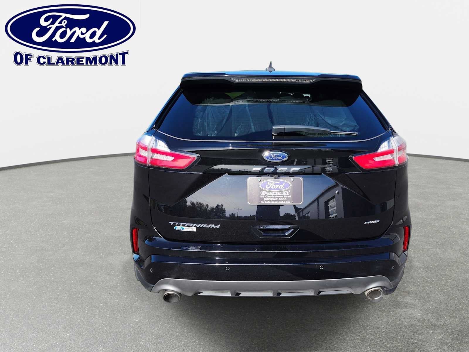 Used 2023 Ford Edge Titanium w/ Equipment Group 301A AWD/4WD image 16