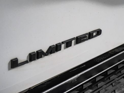 Used 2022 RAM 3500 Limited AWD/4WD image 47